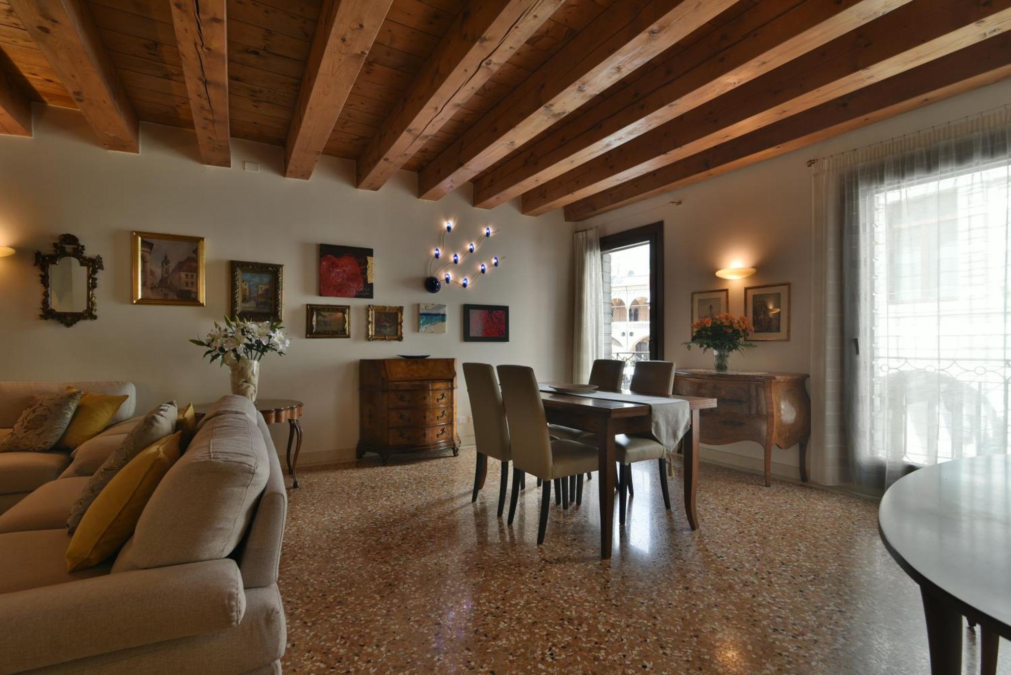 Padovaresidence Apartments - Vista Piazza Delle Erbe E Palazzo Della Ragione Exteriör bild