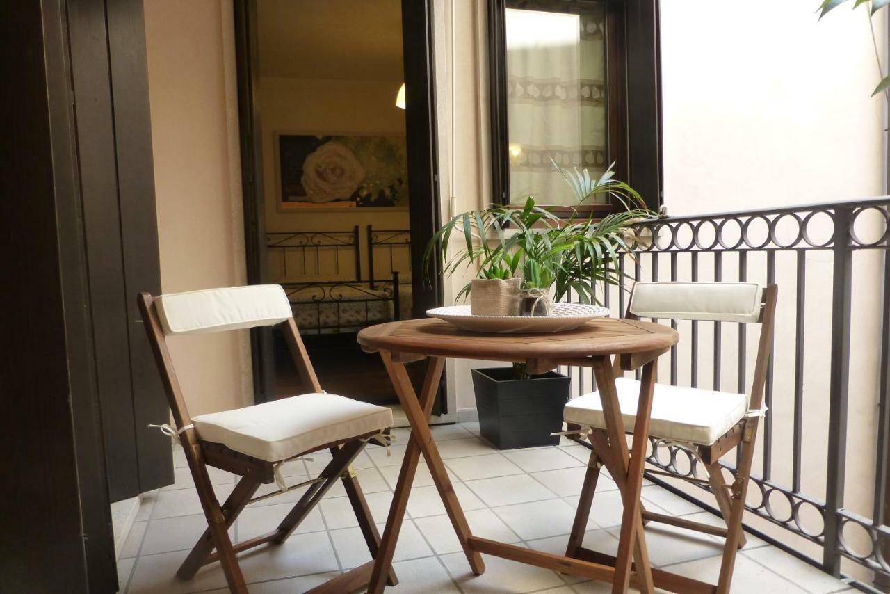 Padovaresidence Apartments - Vista Piazza Delle Erbe E Palazzo Della Ragione Exteriör bild